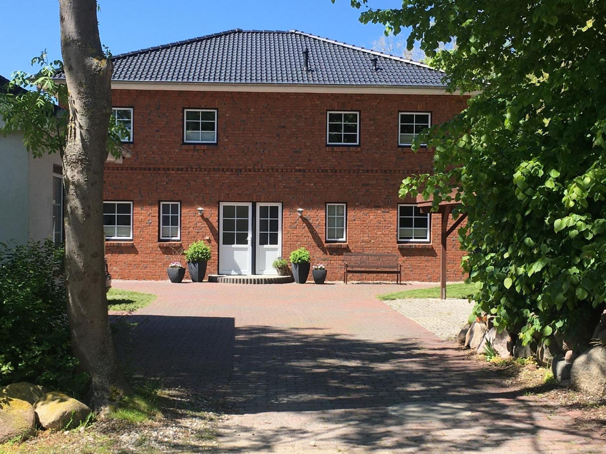 Charming Apartment In Oldenburg In Holstein With Terrace Eksteriør billede