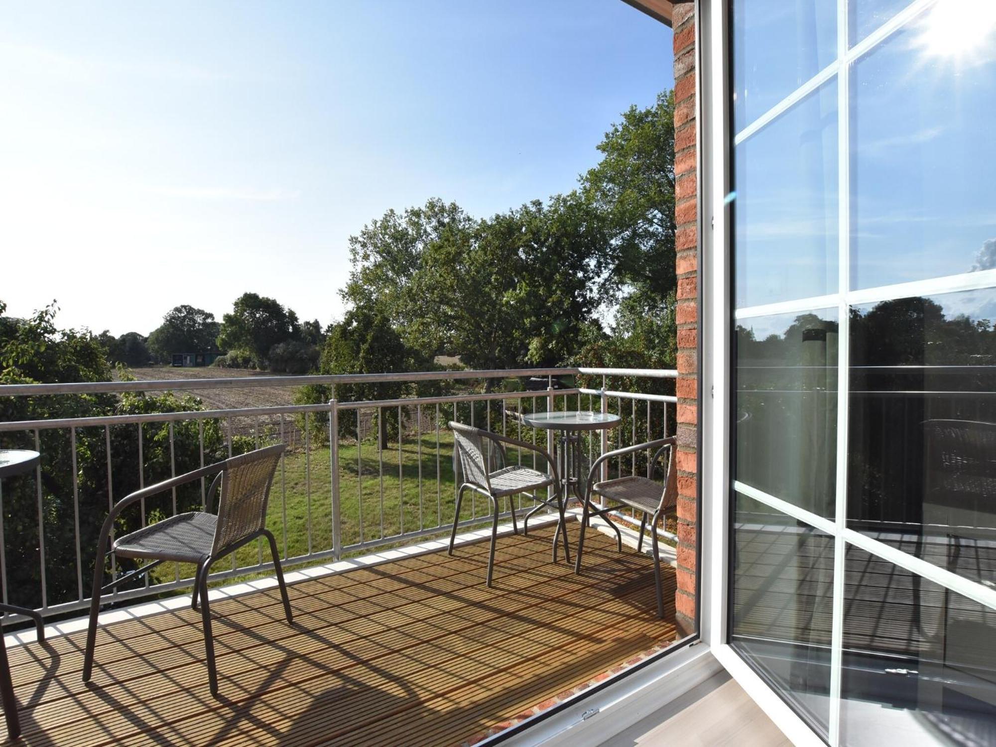 Charming Apartment In Oldenburg In Holstein With Terrace Eksteriør billede